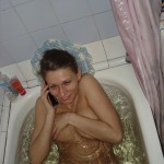 Amateur Babe in der Badewanne